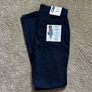 NWT HUE Women's Deep Navy Yoga Stretch Denim